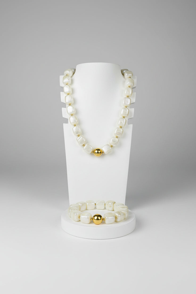 COLLIER ET BRACELET LOVELIKA